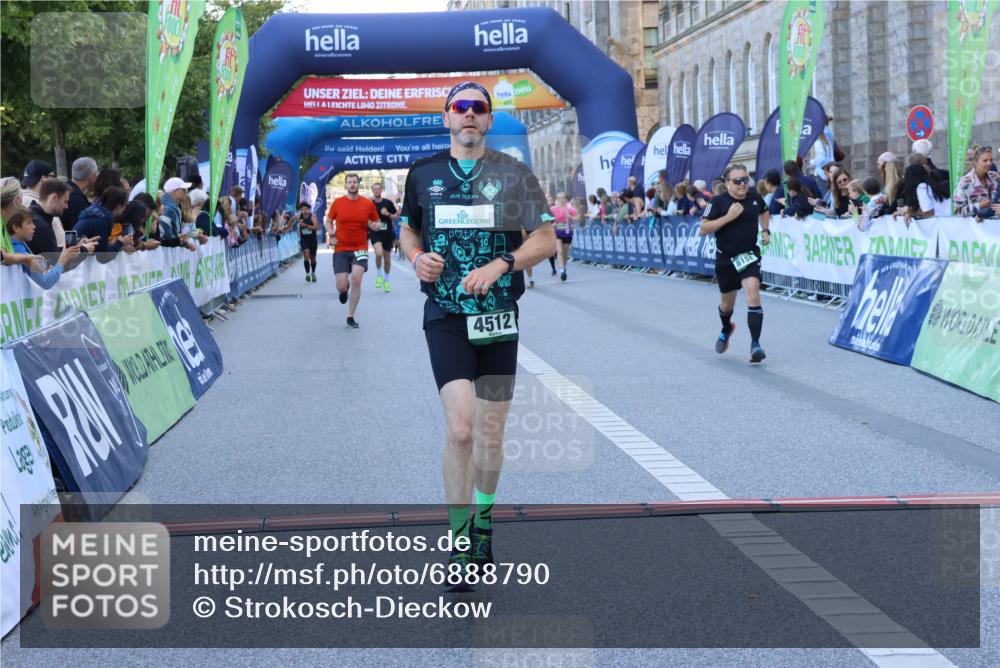 01.09.2024 - BARMER Alsterlauf Strokosch-Dieckow http://msf.ph/oto/6888790 01.09.2024 09:53:19 Ziel 2084, 2200, 2436, 2437, 2484, 2836, 2968, 3369, 3370, 3379, 3656, 3791, 3798, 4097, 4129, 4512, 4637, 4686, 4891, 8108, 8151, 8268 meine-sportfotos.de