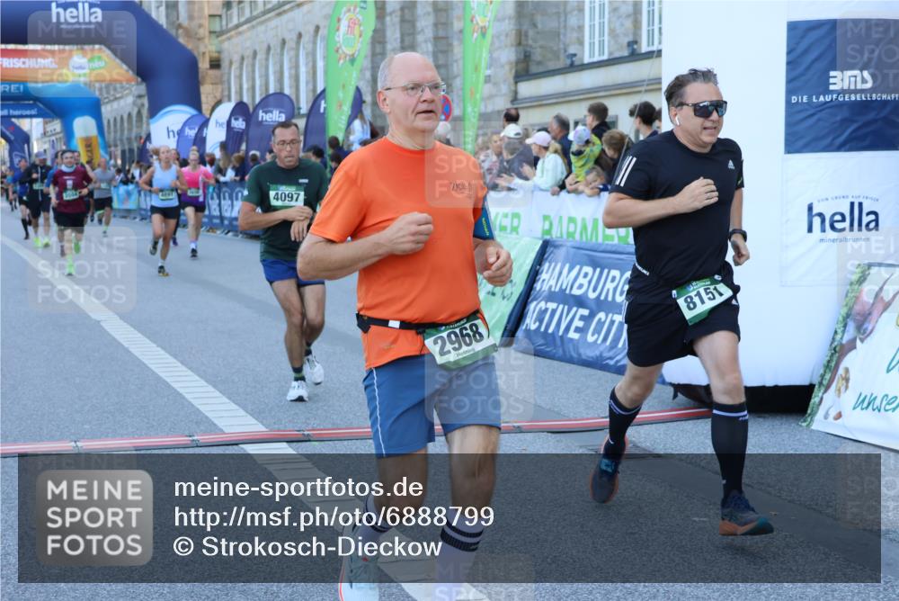 01.09.2024 - BARMER Alsterlauf Strokosch-Dieckow http://msf.ph/oto/6888799 01.09.2024 09:53:22 Ziel 2084, 2484, 2836, 2968, 3216, 3369, 3370, 3379, 3656, 3791, 3798, 4097, 4129, 4686, 4789, 4891, 4995, 8108, 8122, 8151 meine-sportfotos.de