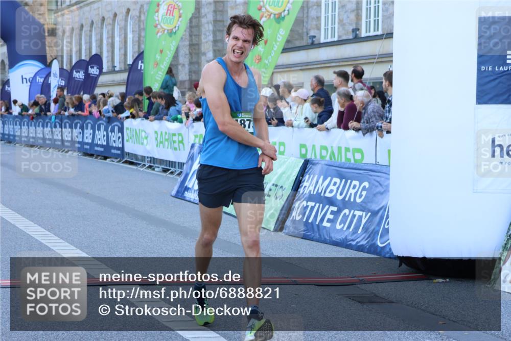 01.09.2024 - BARMER Alsterlauf Strokosch-Dieckow http://msf.ph/oto/6888821 01.09.2024 09:40:26 Ziel 3042, 4275, 4787, 4860, 4873, 4978 meine-sportfotos.de