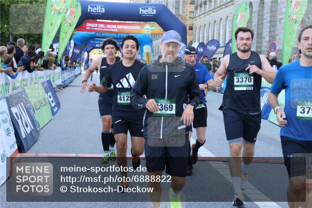 01.09.2024 - BARMER Alsterlauf Strokosch-Dieckow http://msf.ph/oto/6888822 01.09.2024 09:53:29 Ziel 2484, 2836, 2949, 3216, 3369, 3370, 3374, 3379, 3656, 3798, 3809, 3838, 3895, 4124, 4129, 4436, 4591, 4592, 4686, 4789, 4803, 4995, 8122 meine-sportfotos.de