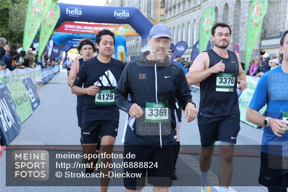 01.09.2024 - BARMER Alsterlauf Strokosch-Dieckow http://msf.ph/oto/6888824 01.09.2024 09:53:30 Ziel 2484, 2836, 2949, 3216, 3369, 3370, 3374, 3379, 3656, 3798, 3809, 3838, 3895, 4124, 4129, 4436, 4591, 4592, 4686, 4789, 4803, 4846, 4995, 8122, 8335 meine-sportfotos.de