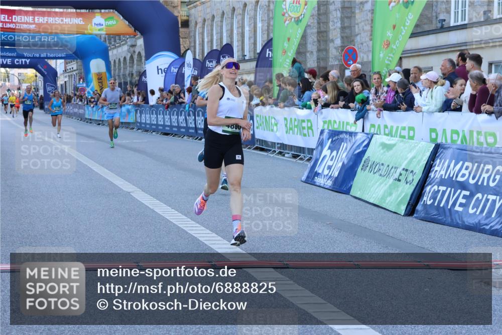 01.09.2024 - BARMER Alsterlauf Strokosch-Dieckow http://msf.ph/oto/6888825 01.09.2024 09:40:29 Ziel 3042, 4275, 4787, 4860, 4978 meine-sportfotos.de