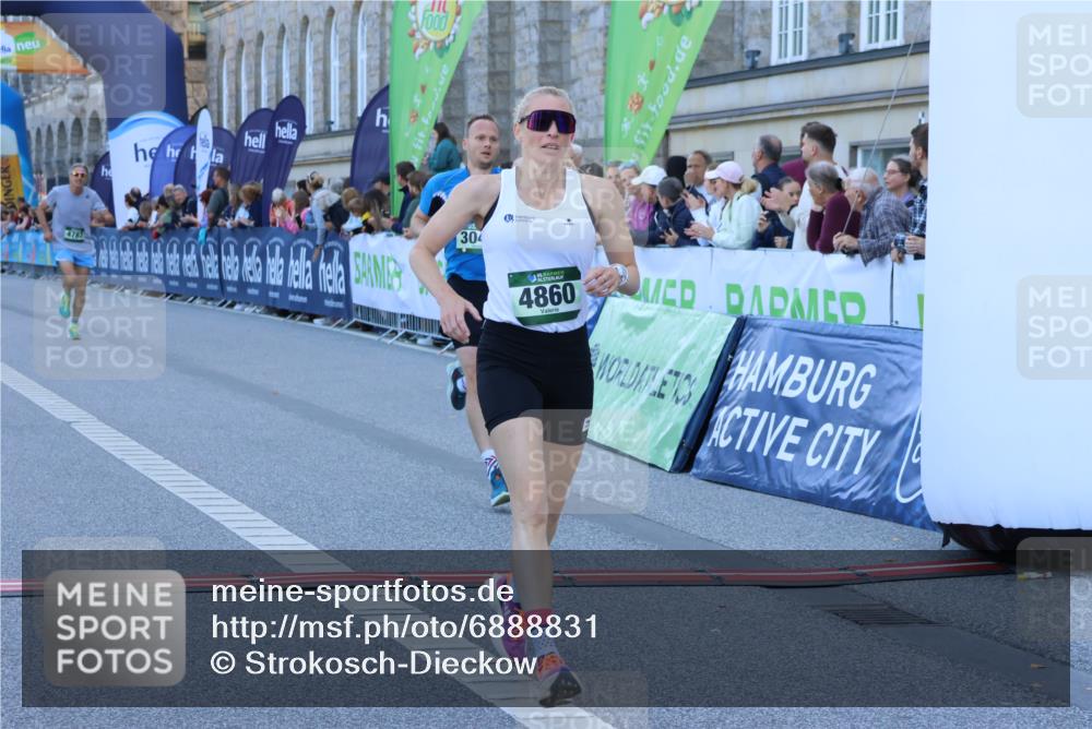 01.09.2024 - BARMER Alsterlauf Strokosch-Dieckow http://msf.ph/oto/6888831 01.09.2024 09:40:30 Ziel 3042, 4275, 4787, 4860, 4978 meine-sportfotos.de