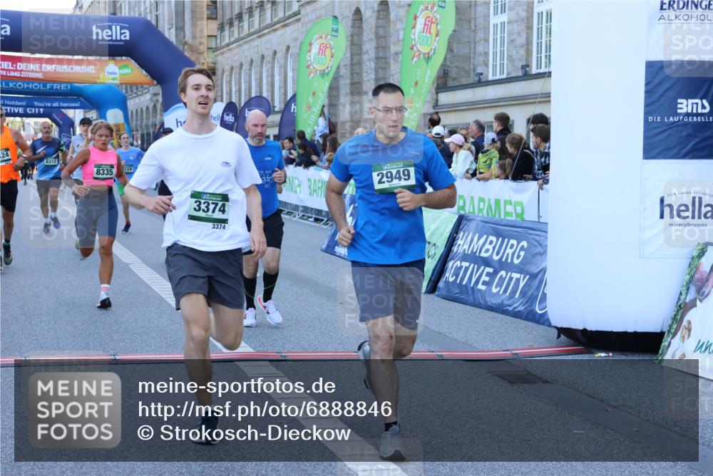01.09.2024 - BARMER Alsterlauf Strokosch-Dieckow http://msf.ph/oto/6888846 01.09.2024 09:53:40 Ziel 2042, 2190, 2860, 2949, 3374, 3741, 3808, 3809, 3895, 4194, 4383, 4457, 4724, 4803, 4818, 4824, 4846, 5026, 8100, 8312, 8335 meine-sportfotos.de