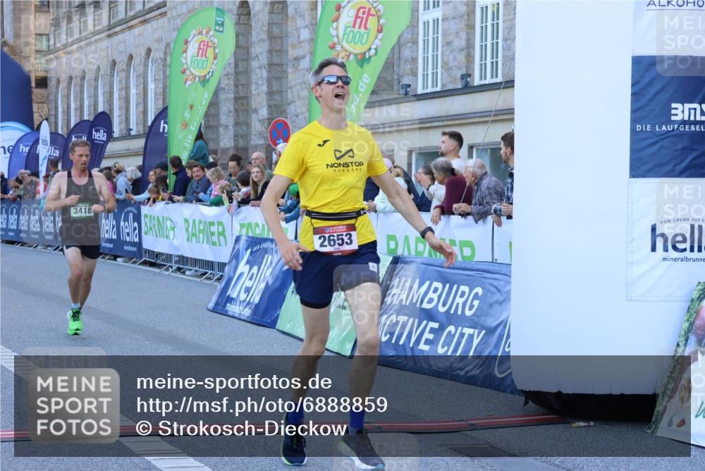 01.09.2024 - BARMER Alsterlauf Strokosch-Dieckow http://msf.ph/oto/6888859 01.09.2024 09:40:48 Ziel 2653, 3119, 3418, 4137, 4515, 4949, 8292 meine-sportfotos.de