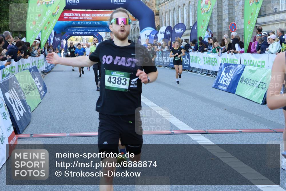 01.09.2024 - BARMER Alsterlauf Strokosch-Dieckow http://msf.ph/oto/6888874 01.09.2024 09:53:51 Ziel 2042, 2215, 2399, 3014, 3020, 3136, 3333, 3741, 3808, 4041, 4154, 4194, 4383, 4457, 4533, 4594, 4661, 4924, 5026, 5155, 5157, 5202, 8013 meine-sportfotos.de