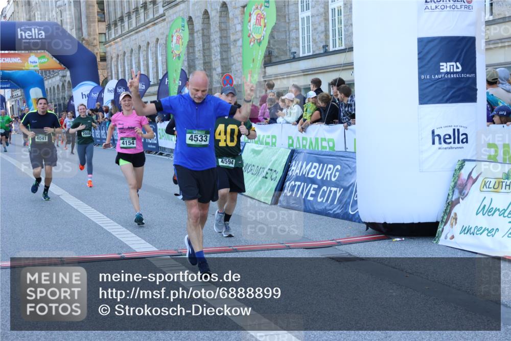 01.09.2024 - BARMER Alsterlauf Strokosch-Dieckow http://msf.ph/oto/6888899 01.09.2024 09:54:00 Ziel 2156, 2296, 2399, 2711, 2808, 3333, 3777, 3852, 4041, 4055, 4154, 4533, 4594, 5034, 5183, 8020, 8128, 8166, 8277 meine-sportfotos.de