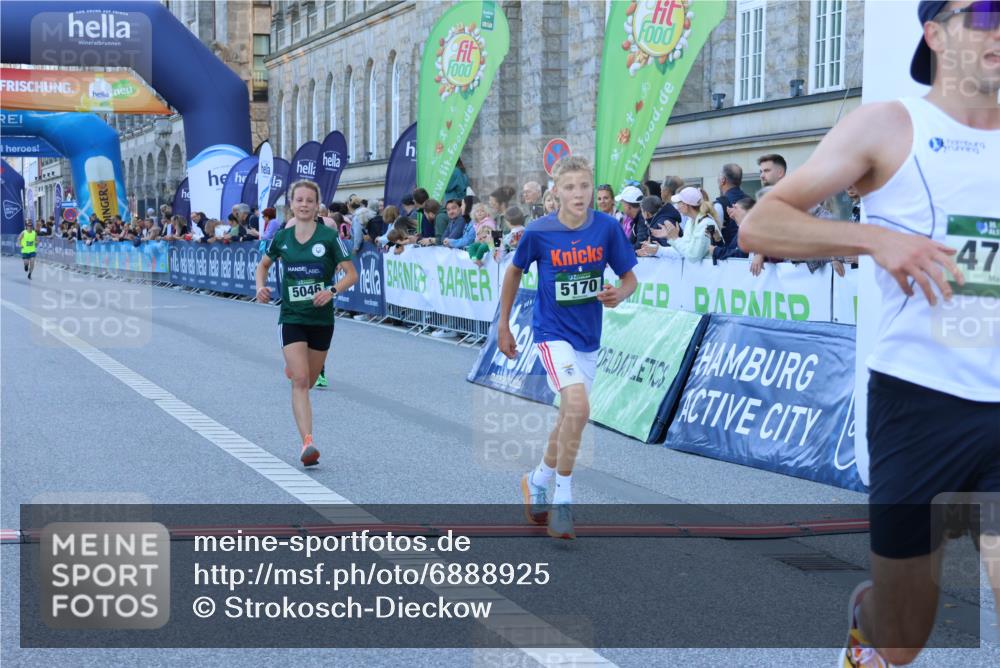 01.09.2024 - BARMER Alsterlauf Strokosch-Dieckow http://msf.ph/oto/6888925 01.09.2024 09:41:08 Ziel 4463, 4797, 4805, 5046, 5170, 8276 meine-sportfotos.de