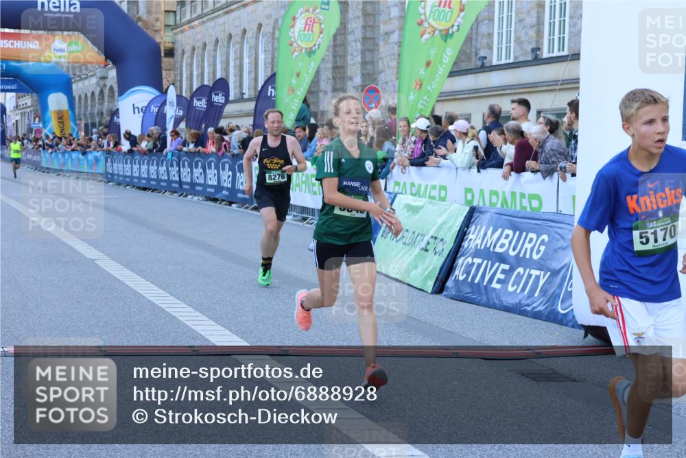 01.09.2024 - BARMER Alsterlauf Strokosch-Dieckow http://msf.ph/oto/6888928 01.09.2024 09:41:09 Ziel 4463, 4797, 4805, 5046, 5170, 8276 meine-sportfotos.de