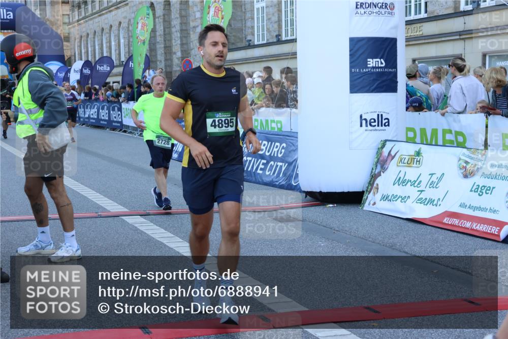01.09.2024 - BARMER Alsterlauf Strokosch-Dieckow http://msf.ph/oto/6888941 01.09.2024 09:54:19 Ziel 2540, 2561, 2599, 2728, 2985, 3776, 3780, 4303, 4315, 4738, 4895, 5001 meine-sportfotos.de