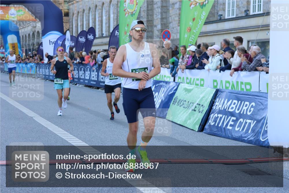 01.09.2024 - BARMER Alsterlauf Strokosch-Dieckow http://msf.ph/oto/6888967 01.09.2024 09:41:29 Ziel 3400, 3881, 4136, 4529, 4615, 4845, 8376 meine-sportfotos.de