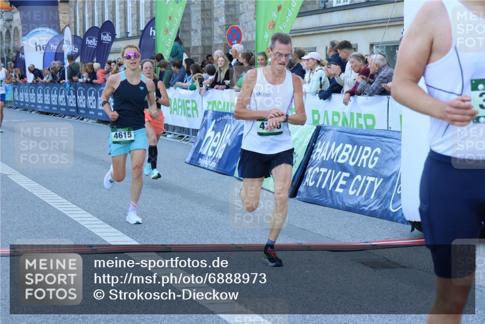 01.09.2024 - BARMER Alsterlauf Strokosch-Dieckow http://msf.ph/oto/6888973 01.09.2024 09:41:31 Ziel 3400, 3881, 4136, 4529, 4615, 4845, 8376 meine-sportfotos.de