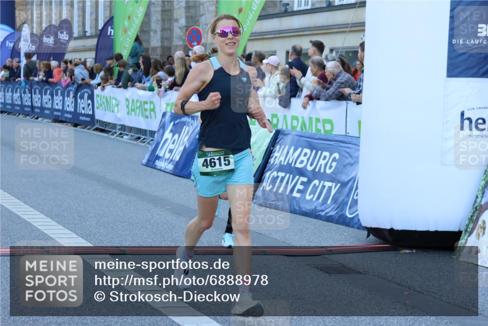 01.09.2024 - BARMER Alsterlauf Strokosch-Dieckow http://msf.ph/oto/6888978 01.09.2024 09:41:32 Ziel 3400, 3881, 4136, 4529, 4615, 4845, 8376 meine-sportfotos.de