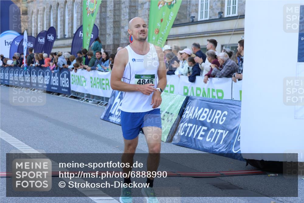 01.09.2024 - BARMER Alsterlauf Strokosch-Dieckow http://msf.ph/oto/6888990 01.09.2024 09:41:36 Ziel 2627, 3074, 4529, 4845, 5041, 8213, 8376 meine-sportfotos.de