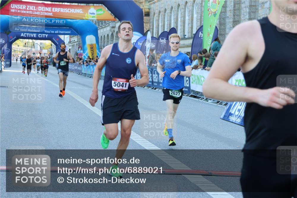 01.09.2024 - BARMER Alsterlauf Strokosch-Dieckow http://msf.ph/oto/6889021 01.09.2024 09:41:46 Ziel 2627, 3074, 3372, 5041, 8189, 8213 meine-sportfotos.de