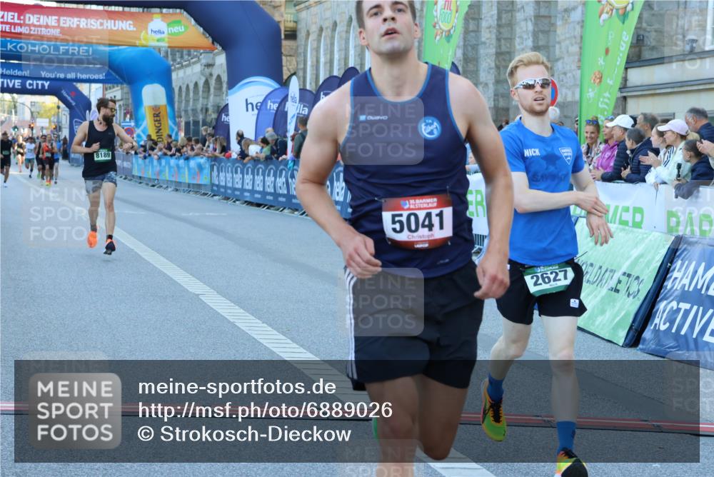 01.09.2024 - BARMER Alsterlauf Strokosch-Dieckow http://msf.ph/oto/6889026 01.09.2024 09:41:47 Ziel 2627, 3074, 3372, 5041, 8189, 8213 meine-sportfotos.de