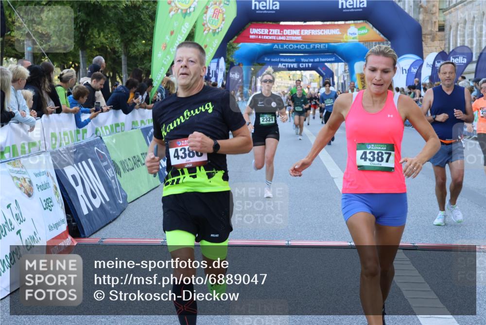 01.09.2024 - BARMER Alsterlauf Strokosch-Dieckow http://msf.ph/oto/6889047 01.09.2024 09:55:10 Ziel 2129, 2249, 2312, 2321, 2511, 2533, 2933, 3681, 3749, 4254, 4386, 4387, 4607, 4657, 5007, 5167, 5293, 5309, 8093 meine-sportfotos.de