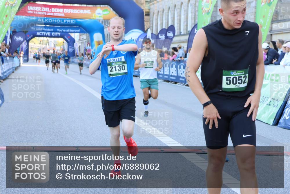 01.09.2024 - BARMER Alsterlauf Strokosch-Dieckow http://msf.ph/oto/6889062 01.09.2024 09:42:02 Ziel 2130, 3041, 4418, 4424, 4511, 4593, 4753, 4943, 5052, 5300, 8139, 8140 meine-sportfotos.de