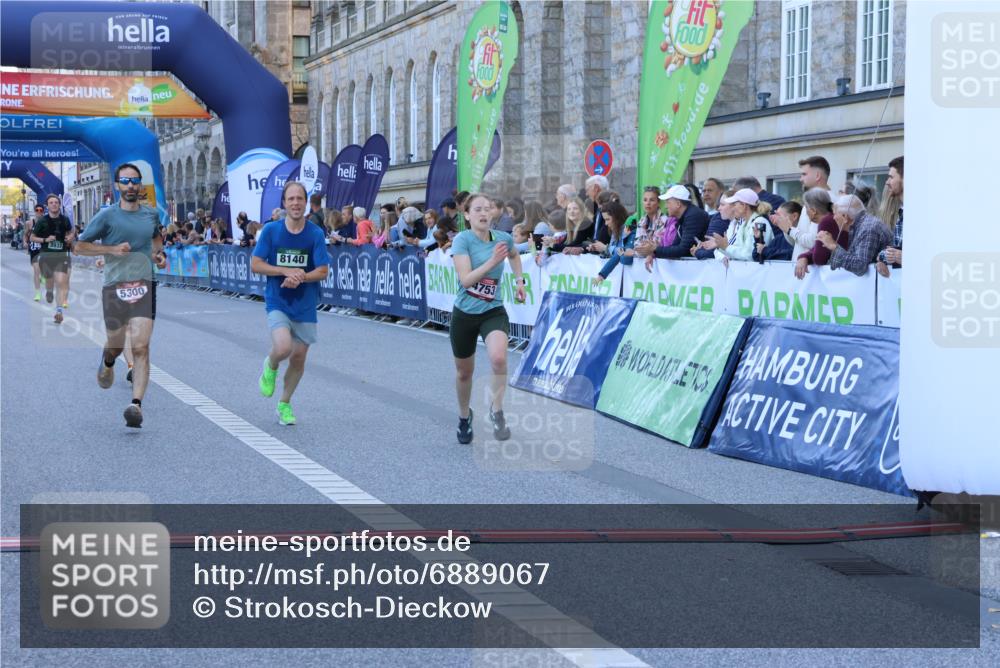 01.09.2024 - BARMER Alsterlauf Strokosch-Dieckow http://msf.ph/oto/6889067 01.09.2024 09:42:10 Ziel 2727, 3933, 4593, 4753, 5101, 5300, 8140 meine-sportfotos.de