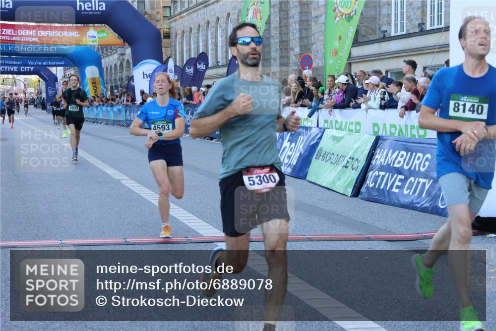 01.09.2024 - BARMER Alsterlauf Strokosch-Dieckow http://msf.ph/oto/6889078 01.09.2024 09:42:12 Ziel 2727, 3933, 4571, 4593, 4753, 5101, 5300, 5306, 8140 meine-sportfotos.de