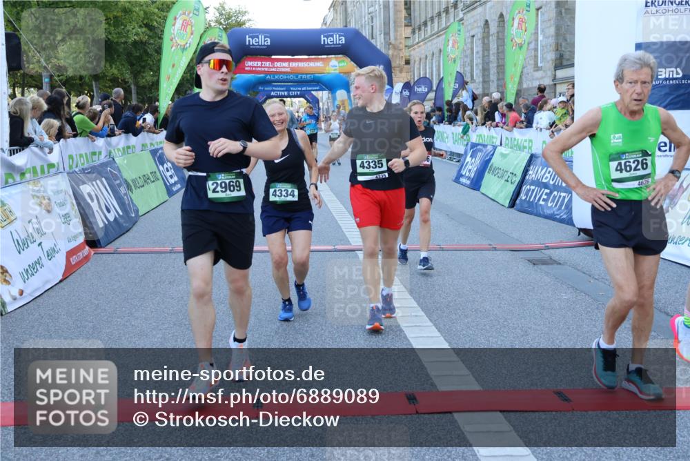 01.09.2024 - BARMER Alsterlauf Strokosch-Dieckow http://msf.ph/oto/6889089 01.09.2024 09:55:29 Ziel 2194, 2232, 2969, 3060, 3156, 3186, 3241, 3317, 3409, 3800, 3923, 4053, 4334, 4335, 4654, 5243, 8121, 8350 meine-sportfotos.de