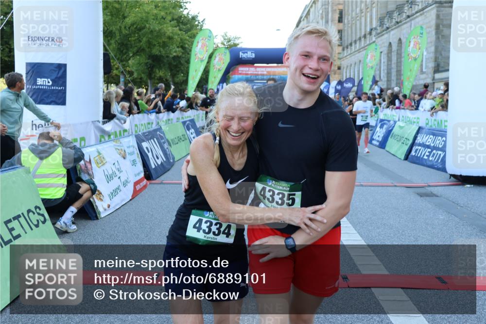 01.09.2024 - BARMER Alsterlauf Strokosch-Dieckow http://msf.ph/oto/6889101 01.09.2024 09:55:32 Ziel 2194, 2232, 2955, 3060, 3186, 3241, 3317, 3409, 3800, 3923, 4053, 4654, 5027, 5243, 8350 meine-sportfotos.de