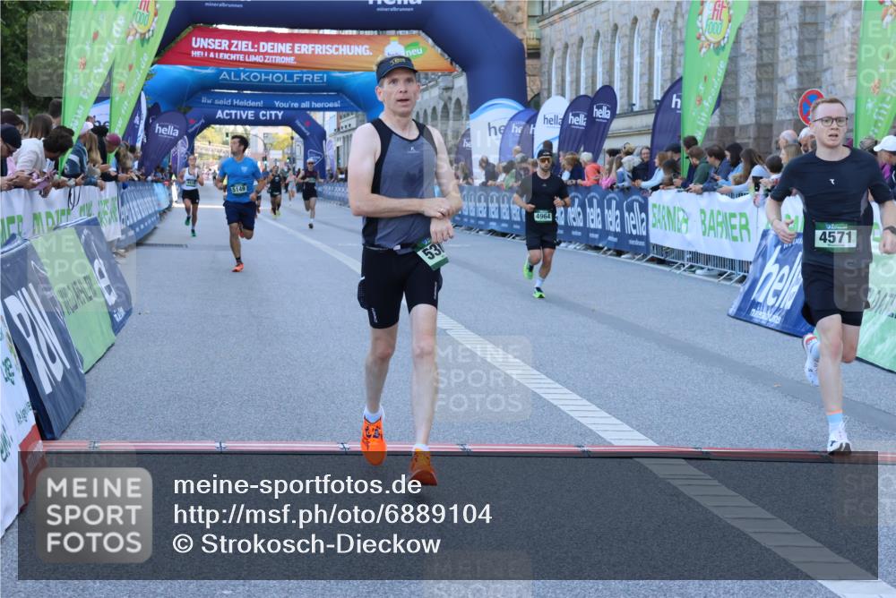 01.09.2024 - BARMER Alsterlauf Strokosch-Dieckow http://msf.ph/oto/6889104 01.09.2024 09:42:22 Ziel 3655, 4571, 4829, 4964, 5149, 5306 meine-sportfotos.de