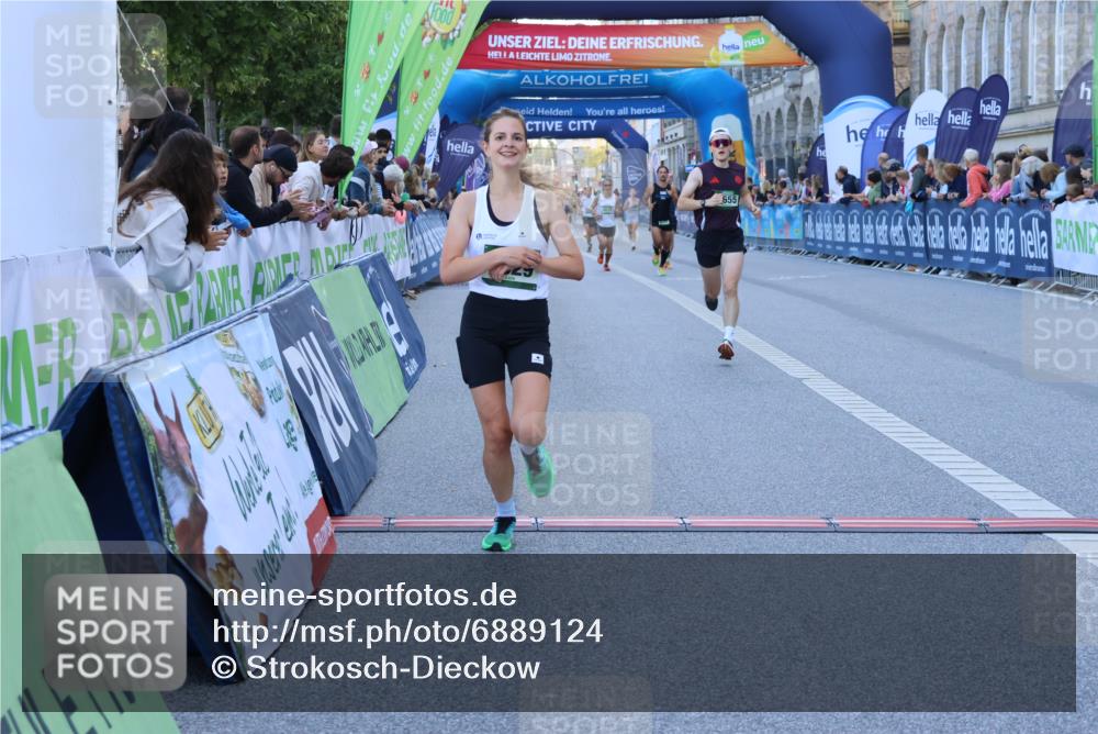 01.09.2024 - BARMER Alsterlauf Strokosch-Dieckow http://msf.ph/oto/6889124 01.09.2024 09:42:29 Ziel 3655, 4829, 4833, 5149, 8209, 8220 meine-sportfotos.de