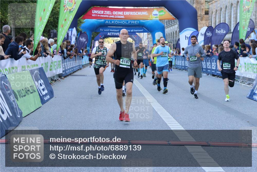 01.09.2024 - BARMER Alsterlauf Strokosch-Dieckow http://msf.ph/oto/6889139 01.09.2024 09:55:50 Ziel 2100, 2195, 2458, 2616, 2782, 3423, 3431, 3432, 3433, 3703, 3989, 4187, 4476, 4866, 4899, 4946, 5108, 5226, 5262 meine-sportfotos.de