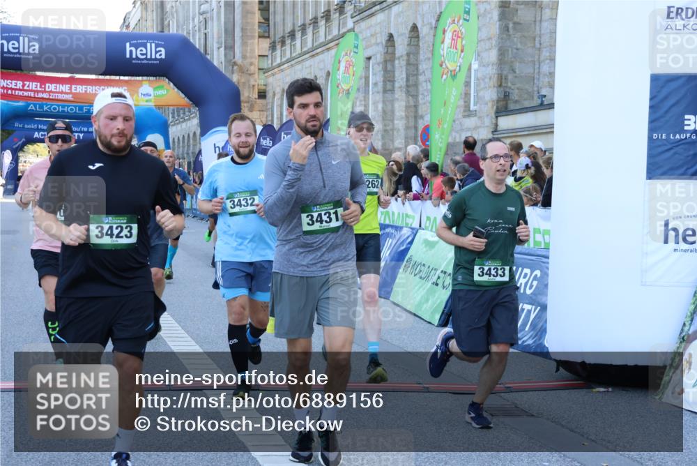 01.09.2024 - BARMER Alsterlauf Strokosch-Dieckow http://msf.ph/oto/6889156 01.09.2024 09:55:54 Ziel 2100, 2195, 2458, 2616, 2782, 3117, 3423, 3431, 3432, 3433, 3548, 3703, 3857, 3989, 4187, 4476, 4718, 4782, 4866, 4899, 4946, 5108, 5226, 5262 meine-sportfotos.de
