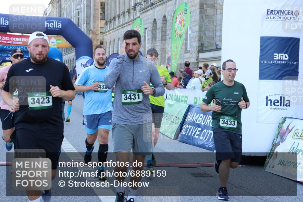 01.09.2024 - BARMER Alsterlauf Strokosch-Dieckow http://msf.ph/oto/6889159 01.09.2024 09:55:54 Ziel 2100, 2195, 2458, 2616, 2782, 3117, 3423, 3431, 3432, 3433, 3548, 3703, 3857, 3989, 4187, 4476, 4718, 4782, 4866, 4899, 4946, 5108, 5226, 5262 meine-sportfotos.de