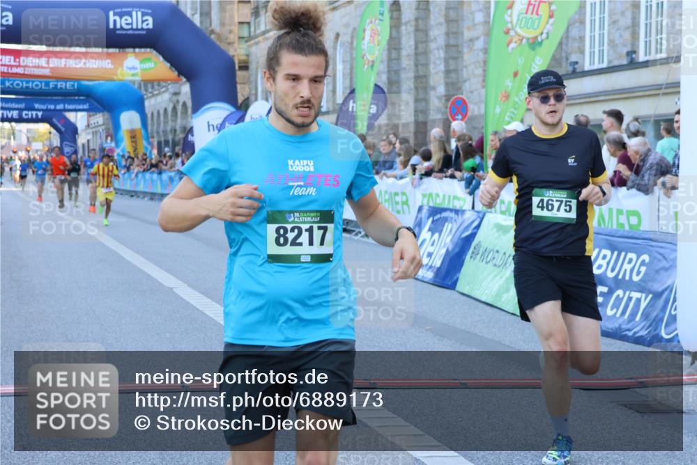 01.09.2024 - BARMER Alsterlauf Strokosch-Dieckow http://msf.ph/oto/6889173 01.09.2024 09:42:51 Ziel 2626, 2951, 3481, 4168, 4458, 4675, 4834, 5274, 8217 meine-sportfotos.de