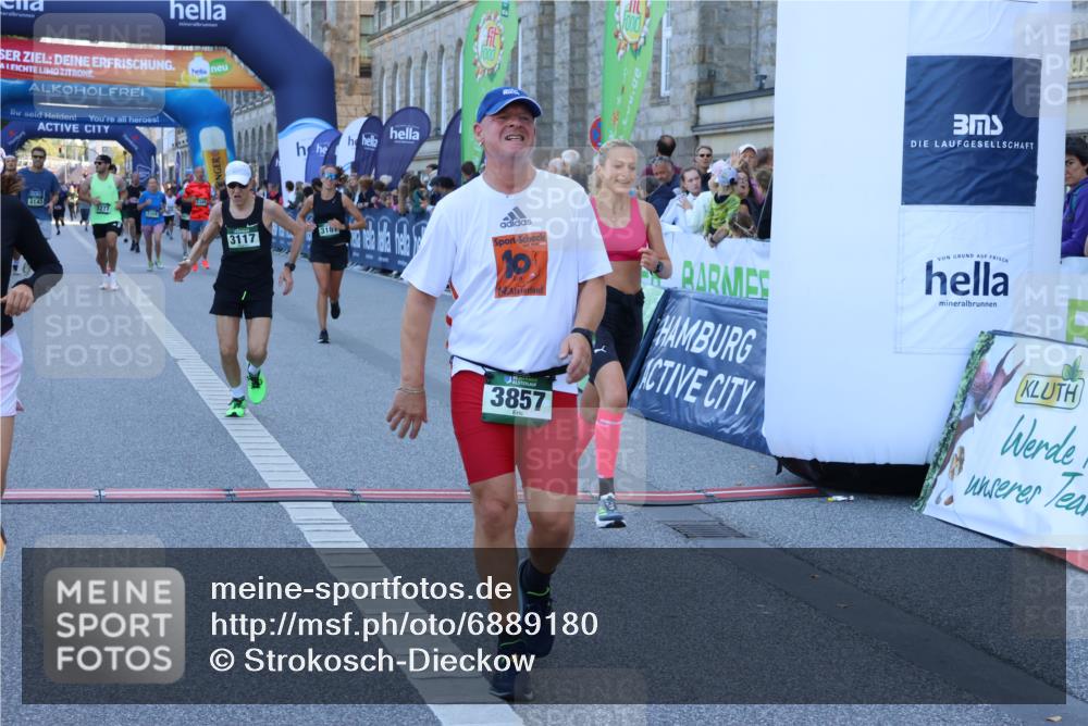 01.09.2024 - BARMER Alsterlauf Strokosch-Dieckow http://msf.ph/oto/6889180 01.09.2024 09:56:03 Ziel 2022, 2359, 2360, 2542, 3117, 3143, 3181, 3277, 3536, 3548, 3561, 3857, 3997, 4718, 4782, 8203 meine-sportfotos.de