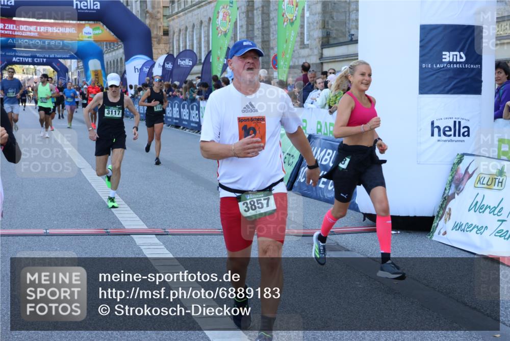 01.09.2024 - BARMER Alsterlauf Strokosch-Dieckow http://msf.ph/oto/6889183 01.09.2024 09:56:03 Ziel 2022, 2359, 2360, 2542, 3117, 3143, 3181, 3277, 3536, 3548, 3561, 3857, 3997, 4718, 4782, 8203 meine-sportfotos.de