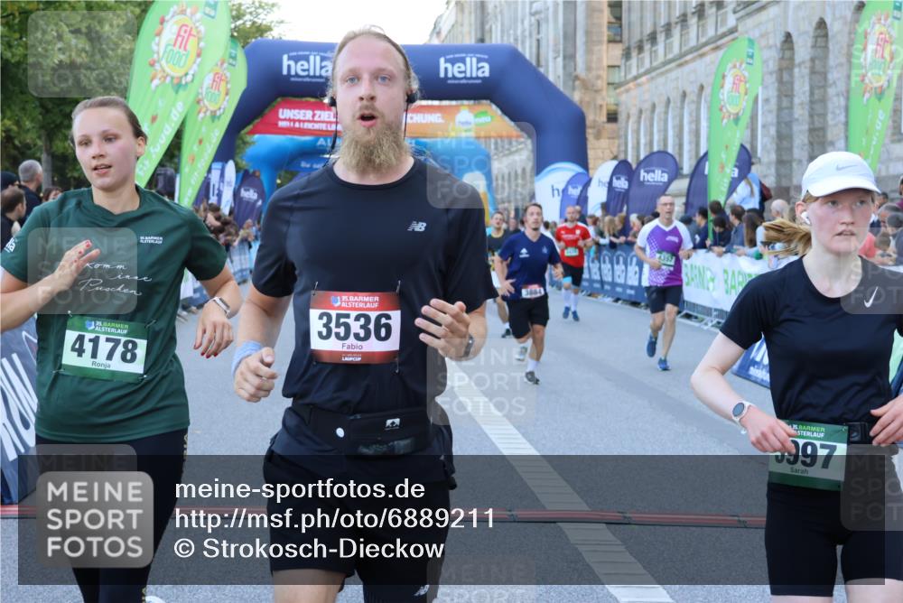 01.09.2024 - BARMER Alsterlauf Strokosch-Dieckow http://msf.ph/oto/6889211 01.09.2024 09:56:15 Ziel 2874, 2914, 3207, 3352, 3425, 3536, 3561, 3872, 3884, 3929, 3997, 4128, 4178, 4357, 4473, 4735, 4736, 4896 meine-sportfotos.de