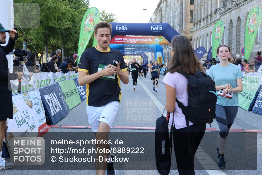 01.09.2024 - BARMER Alsterlauf Strokosch-Dieckow http://msf.ph/oto/6889222 01.09.2024 09:56:20 Ziel 2049, 2371, 2869, 2874, 2914, 3184, 3191, 3207, 3352, 3425, 3822, 3872, 3884, 3929, 4023, 4128, 4357, 4473, 4584, 4736, 4896, 8237 meine-sportfotos.de