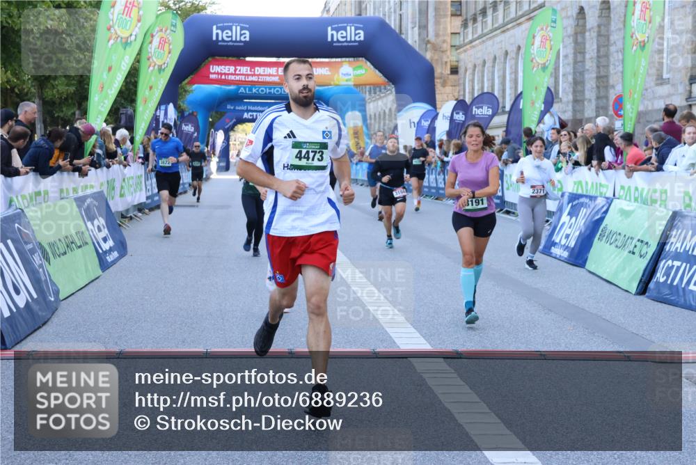 01.09.2024 - BARMER Alsterlauf Strokosch-Dieckow http://msf.ph/oto/6889236 01.09.2024 09:56:26 Ziel 2049, 2231, 2371, 2869, 3144, 3184, 3191, 3352, 3453, 3617, 3822, 3929, 4023, 4264, 4473, 4584, 4655, 4736, 8153, 8237 meine-sportfotos.de