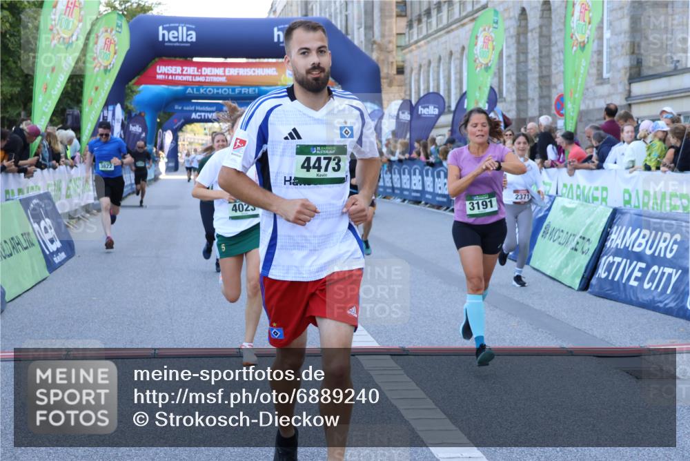 01.09.2024 - BARMER Alsterlauf Strokosch-Dieckow http://msf.ph/oto/6889240 01.09.2024 09:56:27 Ziel 2049, 2231, 2371, 2869, 3144, 3184, 3191, 3453, 3617, 3822, 3929, 4023, 4264, 4473, 4584, 4655, 8024, 8153, 8237 meine-sportfotos.de