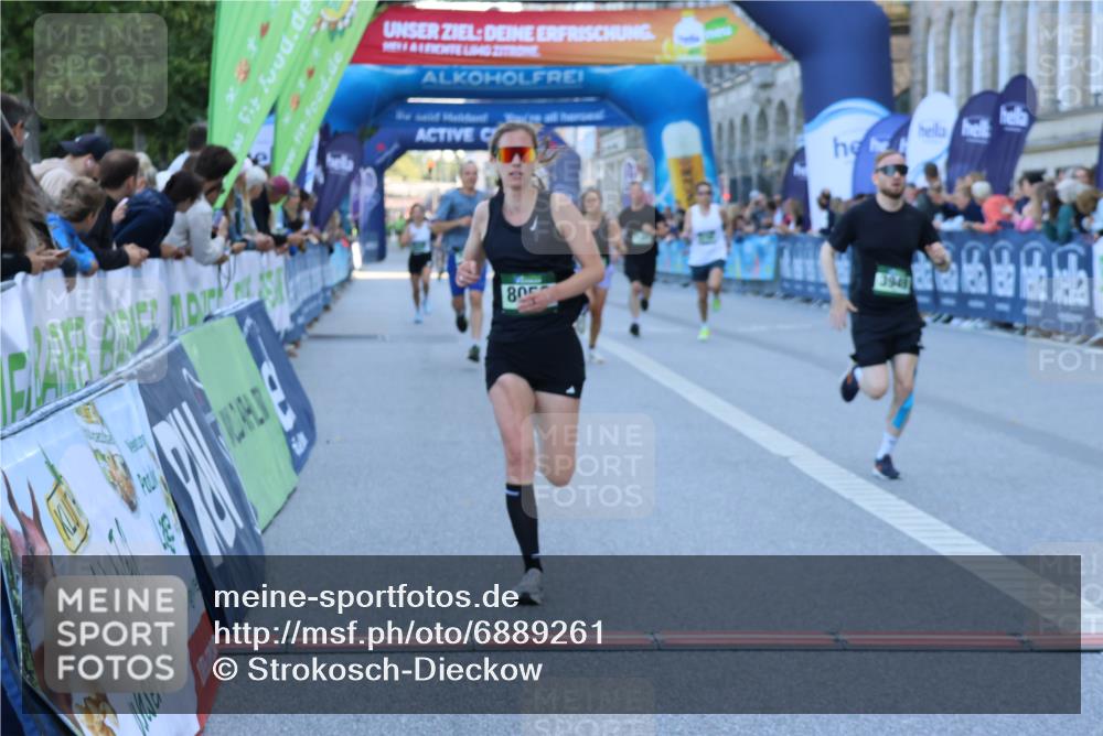 01.09.2024 - BARMER Alsterlauf Strokosch-Dieckow http://msf.ph/oto/6889261 01.09.2024 09:43:45 Ziel 2229, 2658, 3524, 3790, 3949, 3987, 4809, 8058 meine-sportfotos.de