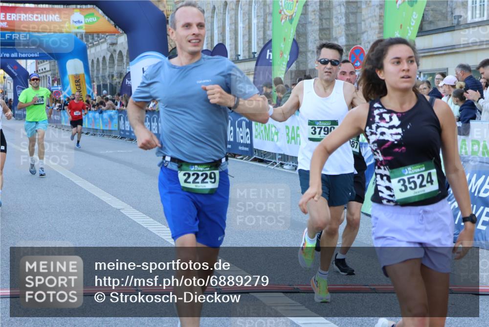 01.09.2024 - BARMER Alsterlauf Strokosch-Dieckow http://msf.ph/oto/6889279 01.09.2024 09:43:50 Ziel 2229, 2658, 3441, 3524, 3790, 3850, 3987, 4809, 8061 meine-sportfotos.de