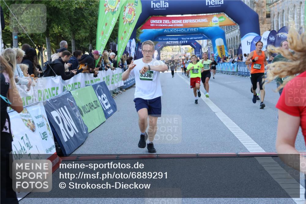 01.09.2024 - BARMER Alsterlauf Strokosch-Dieckow http://msf.ph/oto/6889291 01.09.2024 09:56:48 Ziel 2446, 2833, 3645, 3821, 4410, 8106, 8138, 8197, 8336, 8358, 8369 meine-sportfotos.de