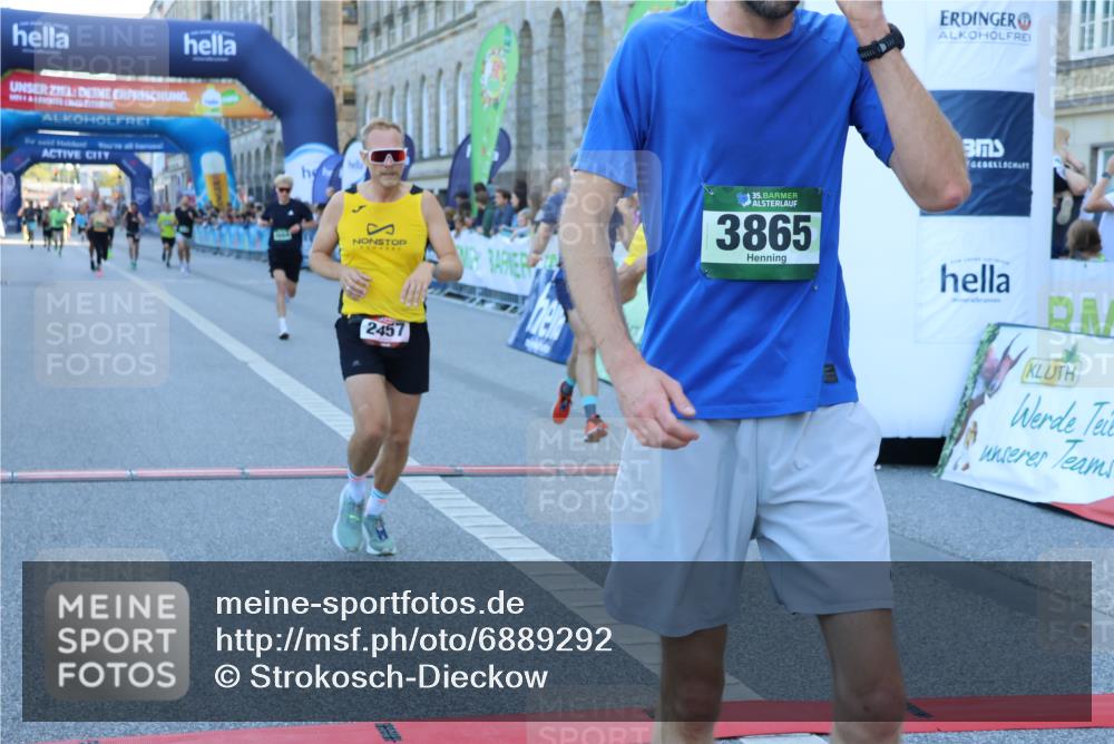 01.09.2024 - BARMER Alsterlauf Strokosch-Dieckow http://msf.ph/oto/6889292 01.09.2024 09:44:05 Ziel 2272, 2457, 2502, 2659, 2724, 3016, 3763, 3865, 4664, 4777, 4840, 8288 meine-sportfotos.de