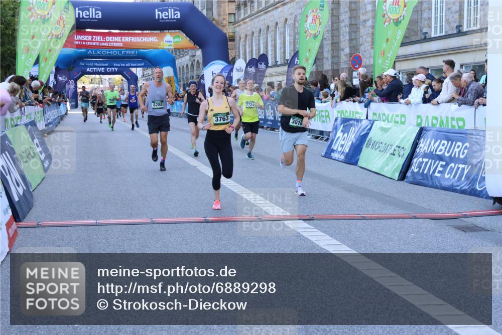 01.09.2024 - BARMER Alsterlauf Strokosch-Dieckow http://msf.ph/oto/6889298 01.09.2024 09:44:12 Ziel 2256, 2268, 2502, 2724, 3016, 3151, 3463, 3763, 4166, 4777, 4840, 5093, 8075, 8155, 8288 meine-sportfotos.de
