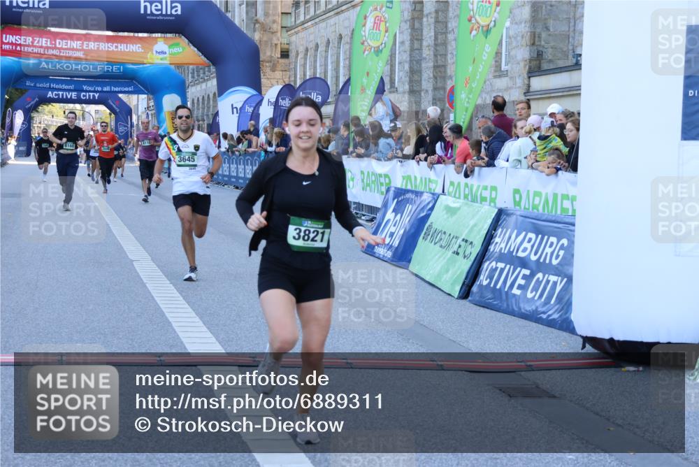 01.09.2024 - BARMER Alsterlauf Strokosch-Dieckow http://msf.ph/oto/6889311 01.09.2024 09:56:56 Ziel 2809, 3645, 3821, 3988, 4021, 8116, 8160 meine-sportfotos.de