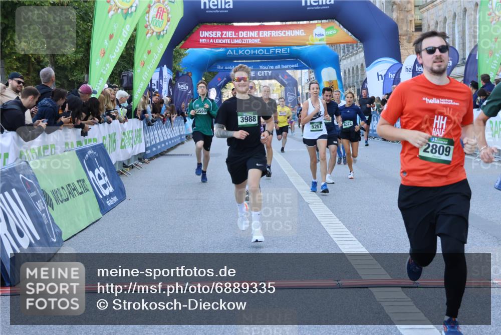 01.09.2024 - BARMER Alsterlauf Strokosch-Dieckow http://msf.ph/oto/6889335 01.09.2024 09:57:05 Ziel 2211, 2373, 2809, 3027, 3386, 3588, 3988, 4021, 4022, 4353, 4499, 4760, 5073, 5257, 8116 meine-sportfotos.de