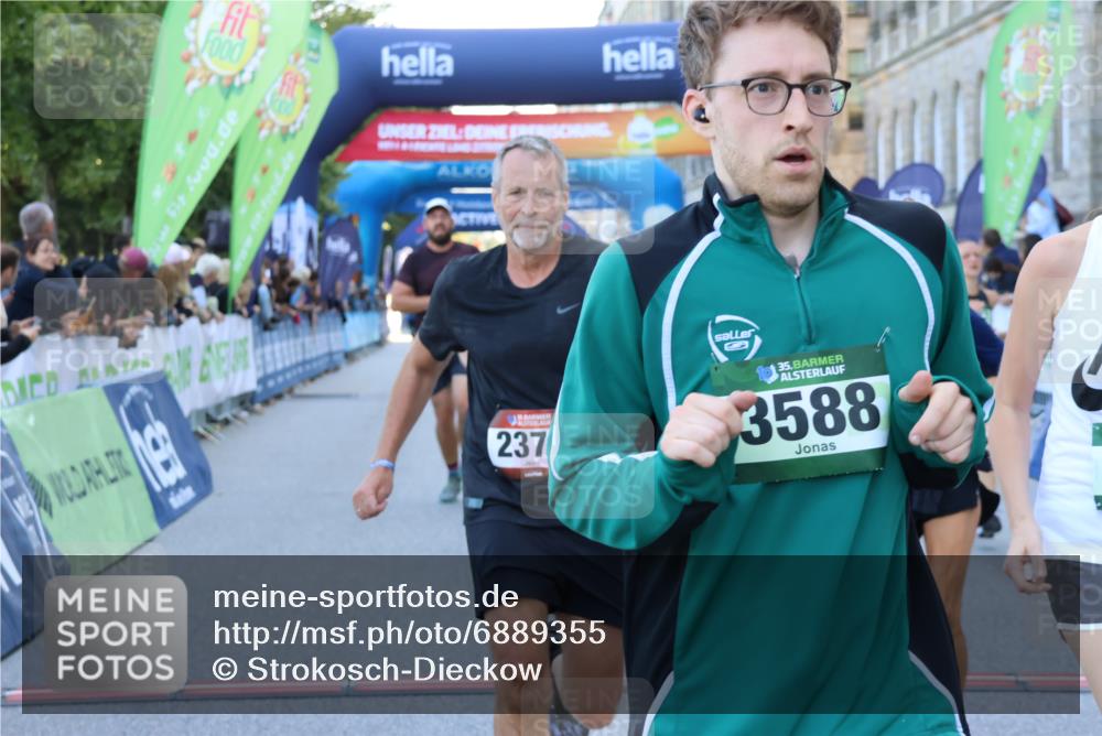 01.09.2024 - BARMER Alsterlauf Strokosch-Dieckow http://msf.ph/oto/6889355 01.09.2024 09:57:10 Ziel 2211, 2221, 2373, 2783, 3027, 3145, 3386, 3588, 4022, 4353, 4499, 4634, 4760, 5073, 5257 meine-sportfotos.de