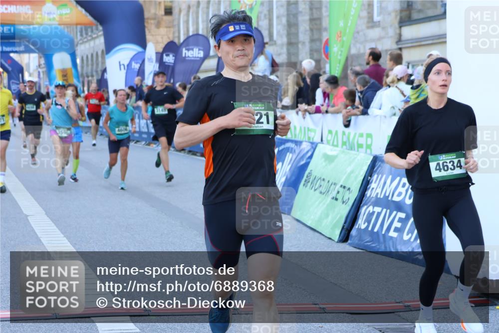 01.09.2024 - BARMER Alsterlauf Strokosch-Dieckow http://msf.ph/oto/6889368 01.09.2024 09:57:18 Ziel 2135, 2221, 2302, 2530, 2671, 2783, 3048, 3145, 3334, 3455, 3596, 3636, 4190, 4269, 4425, 4606, 4634, 4698, 5241, 8142, 8198 meine-sportfotos.de