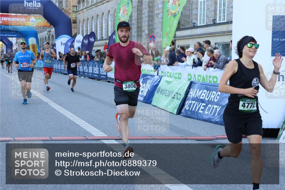 01.09.2024 - BARMER Alsterlauf Strokosch-Dieckow http://msf.ph/oto/6889379 01.09.2024 09:44:55 Ziel 2021, 2104, 2407, 3132, 3806, 3814, 4040, 4377, 4772, 5100 meine-sportfotos.de