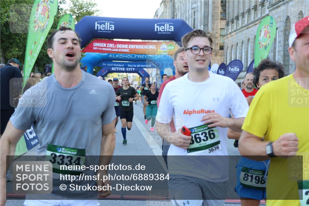 01.09.2024 - BARMER Alsterlauf Strokosch-Dieckow http://msf.ph/oto/6889384 01.09.2024 09:57:23 Ziel 2135, 2302, 2530, 2671, 3048, 3111, 3145, 3334, 3455, 3596, 3636, 3724, 3743, 4135, 4190, 4269, 4425, 4479, 4606, 4698, 5241, 8142, 8198 meine-sportfotos.de