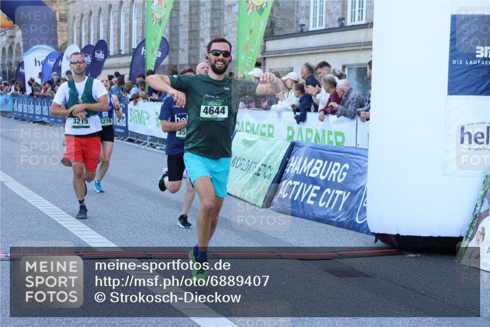 01.09.2024 - BARMER Alsterlauf Strokosch-Dieckow http://msf.ph/oto/6889407 01.09.2024 09:45:07 Ziel 2708, 3215, 3290, 3503, 3545, 3597, 3756, 4143, 4328, 4368, 4644, 5089, 5247, 5279 meine-sportfotos.de